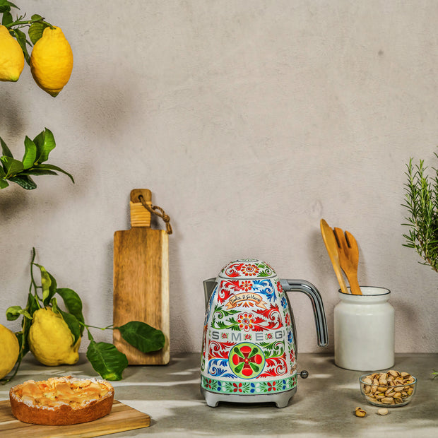 50'S STYLE FREE STANDING KETTLE 23CM