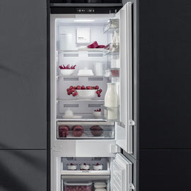 AURA ONE BUILT-IN COMBI-REFRIGERATOR 60CM